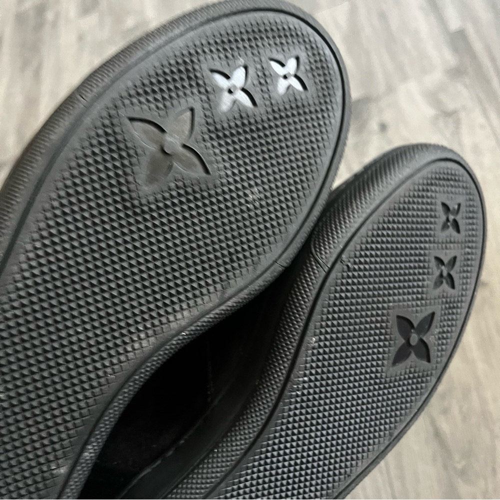Authentic Louis Vuitton Black High-Top Sneakers with Gold Accent - Picture 6 of 13